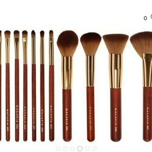 Macaría Sazones set of 12 beauty brushes extrasoft